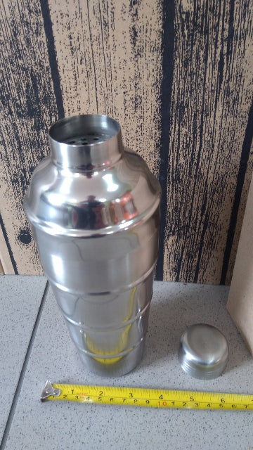 shaker nierdzewny 0,75l KARBOWANY GALEO