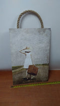 tabliczka/obraz do zawieszenia 20x30 KOBIETA Z WALIZKĄ