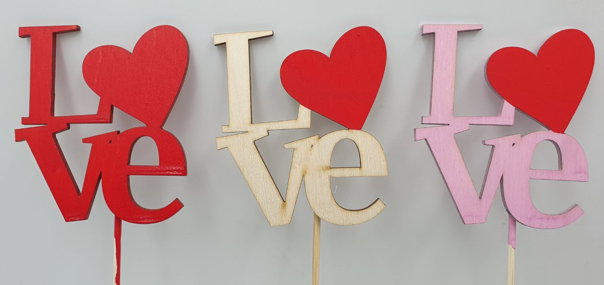 pik drewniany  z napisem "Love" serce   3szt.