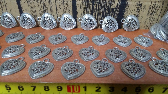 zawieszka metalowa oksydowana 2,5X3cm SERCE AŻUR 25szt
