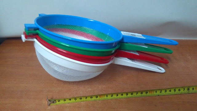 sitko plastikowe fi-180 z czaszą kulistą