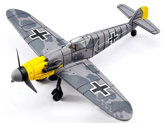 plastikowy samolot BF-109 do składania 1:48 | ZA2589