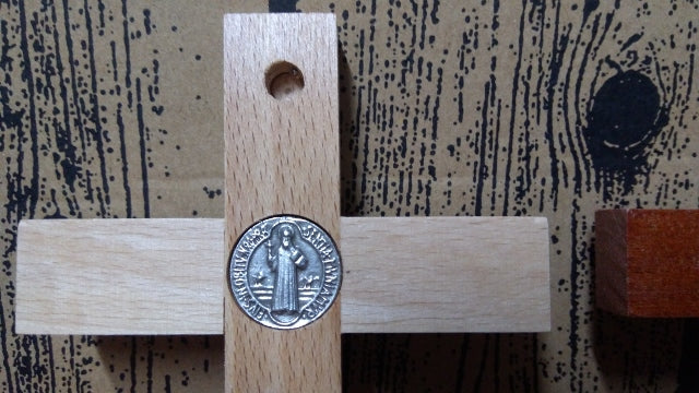 krzyż drewniany do zawieszenia  17cm   B