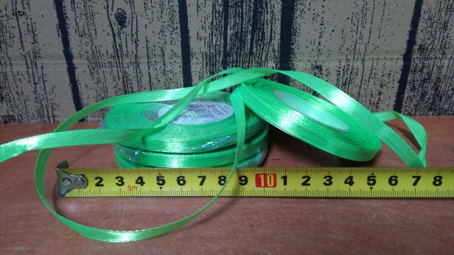 wstążka satynowa 6mmx32m JASNA ZIELEŃ  4szt. AX06-32