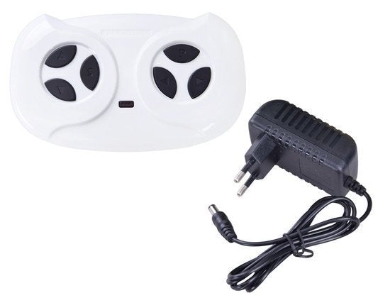 traktor z przyczepą na akumulator świeci | PA0234