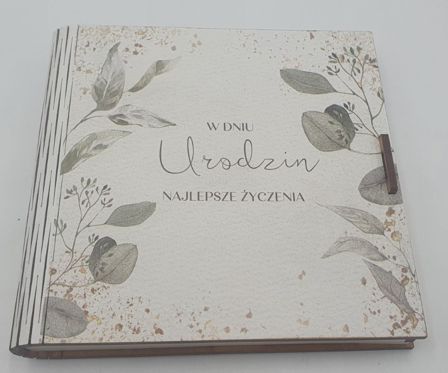 kasetka pudełko 14 x 14cm  W Dniu Urodzin Najlepsze Życzenia