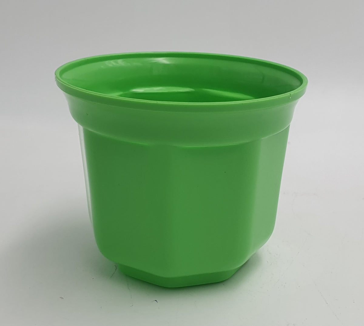 osłonka / doniczka 8 cm jasno zielona  20 szt.