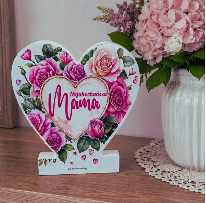 Drewniana tabliczka serce z podstawką wzbogacona lakierem UV z napisem "Najukochańsza Mama" 9,5x1,5x15 cm