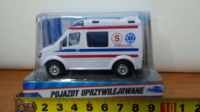auto metalowe mini van AMBULANS HKG071