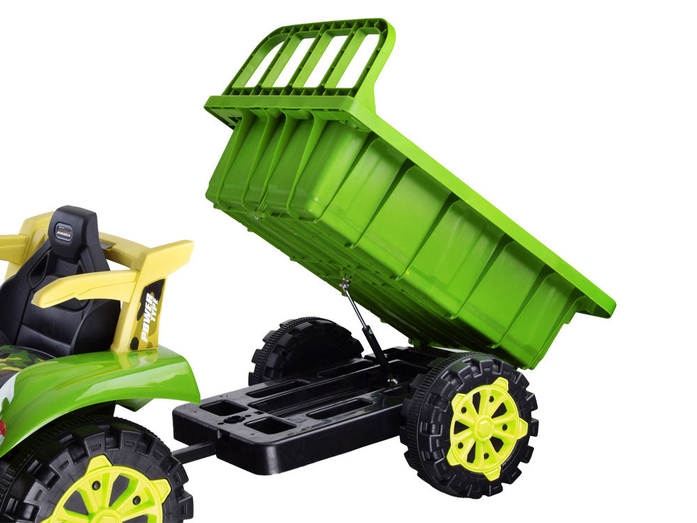 traktor z przyczepą na akumulator świeci | PA0234