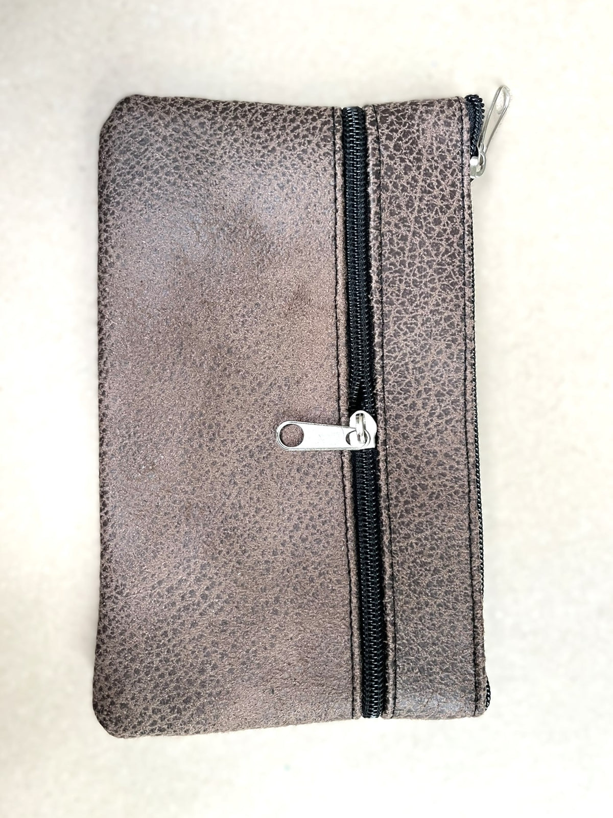 etui saszetka brąz 6.3 20x12cm